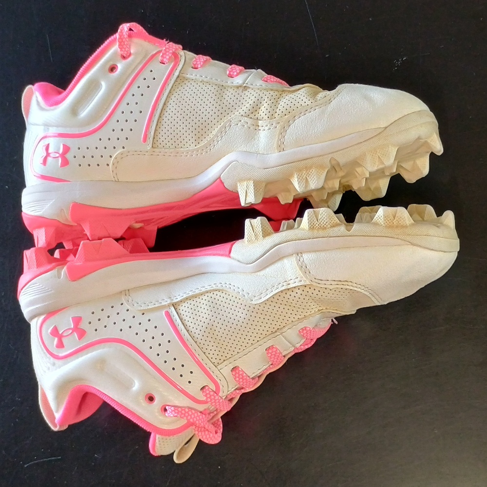 Under Armour Kids Pink and White Cleats - Picture 4 of 10